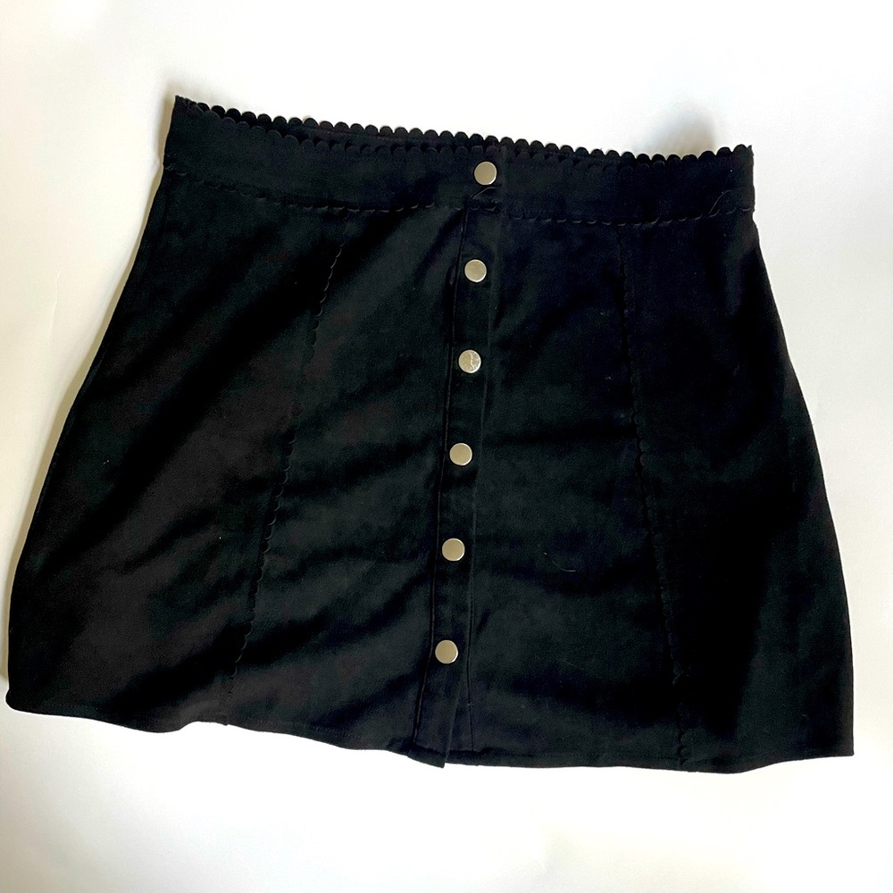 Francesca’s soft black button up skirt
